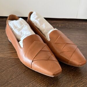 Classic Women's Tan Leather Loafers